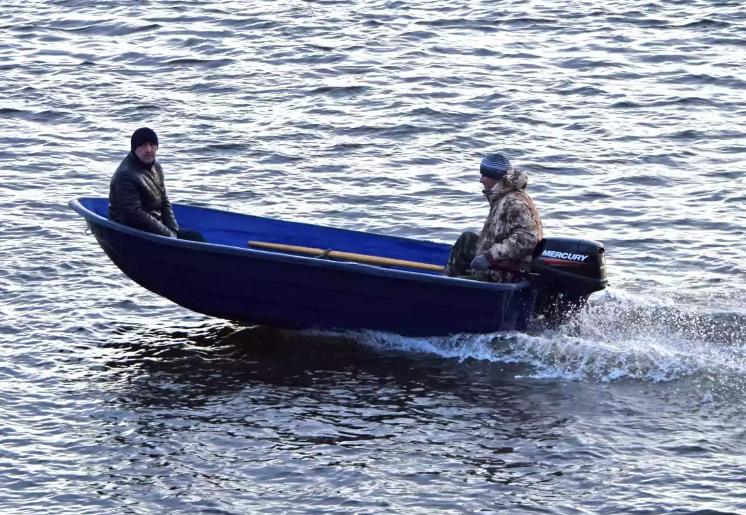 Стеклопластиковая лодка Neman-340 (тримаран) в Тобольске