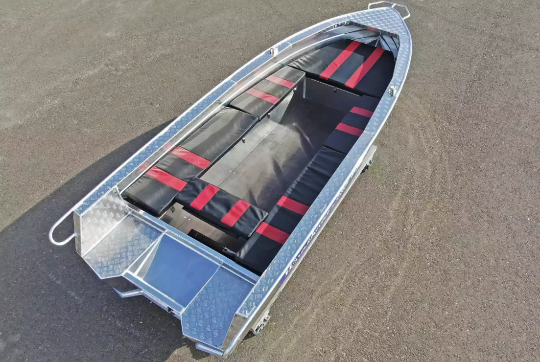 Алюминиевая лодка Wyatboat-390РМ увеличенный борт в Тобольске