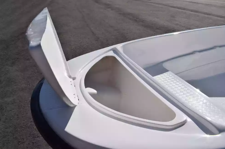 Стеклопластиковая лодка Пингвин (тримаран) в Тобольске