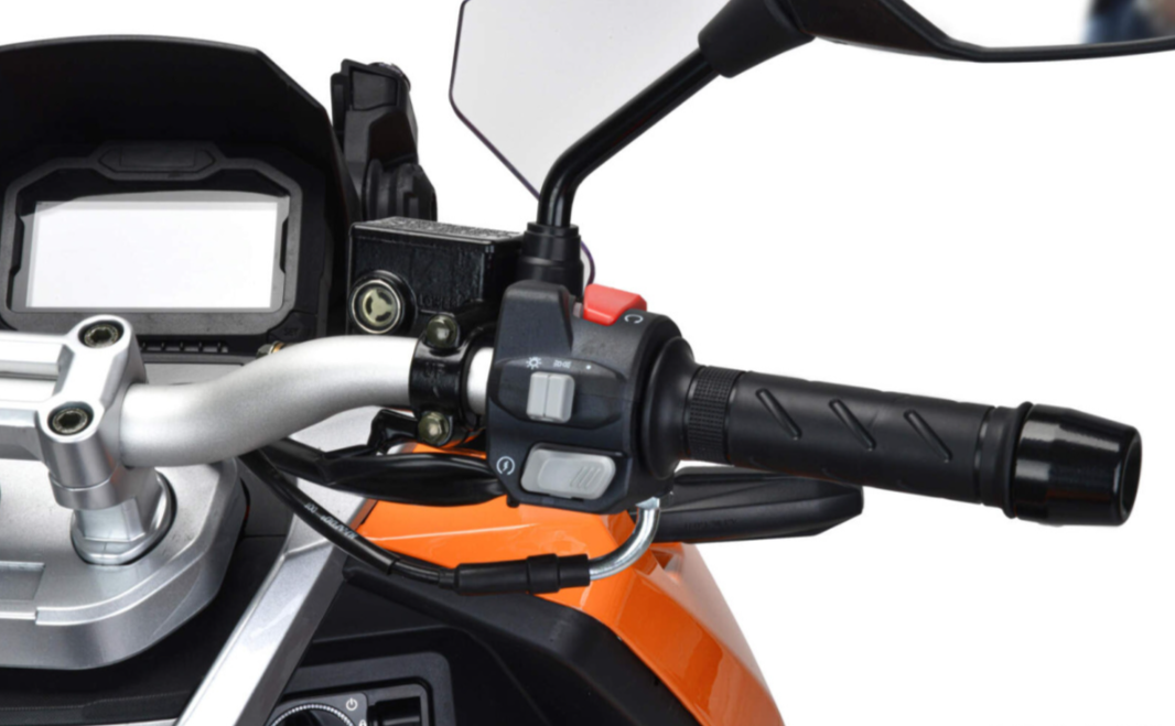 Скутер MOTOLAND (МОТОЛЕНД) T-MAX 150 в Тобольске