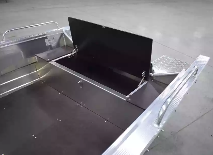 Алюминиевая лодка  Wyatboat-430 Р в Тобольске