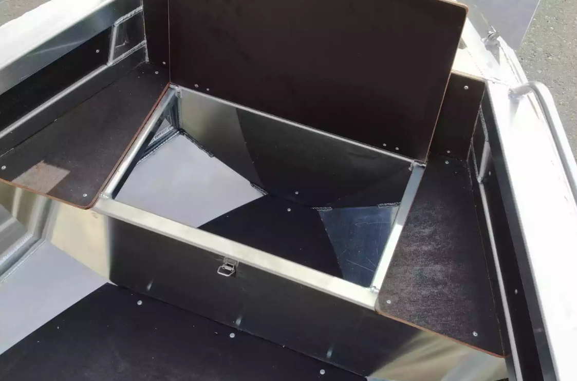 Алюминиевая лодка  Неман-480 Р в Тобольске