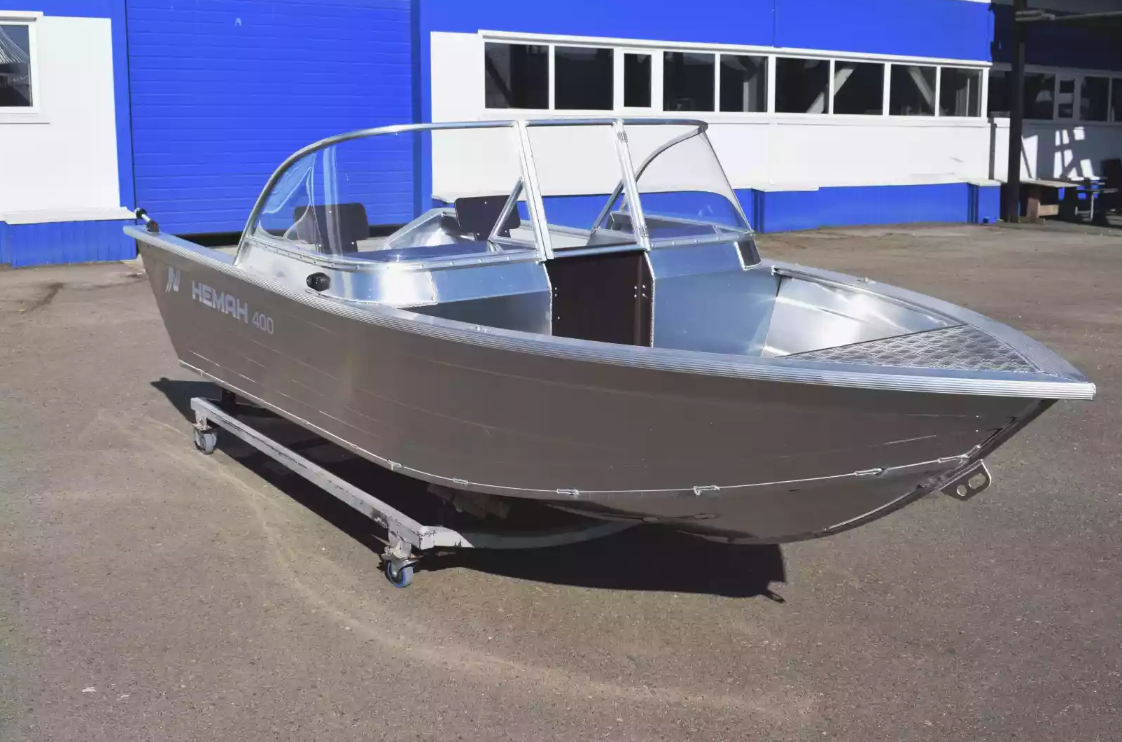 Алюминиевая лодка  Неман-400 DCM в Тобольске