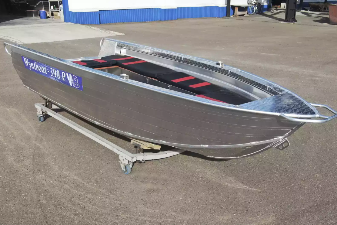 Алюминиевая лодка Wyatboat-390РМ увеличенный борт в Тобольске