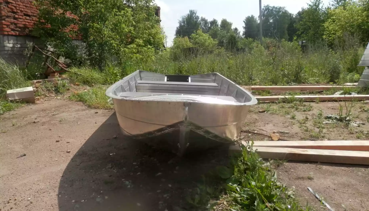 Алюминиевая лодка Вятка-Профи 32 в Тобольске