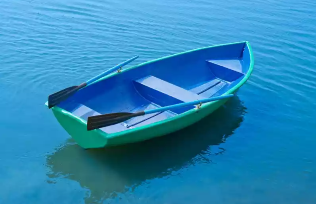 Стеклопластиковая лодка Дельфин в Тобольске