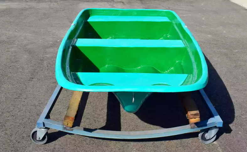 Стеклопластиковая лодка Старт (тримаран) в Тобольске