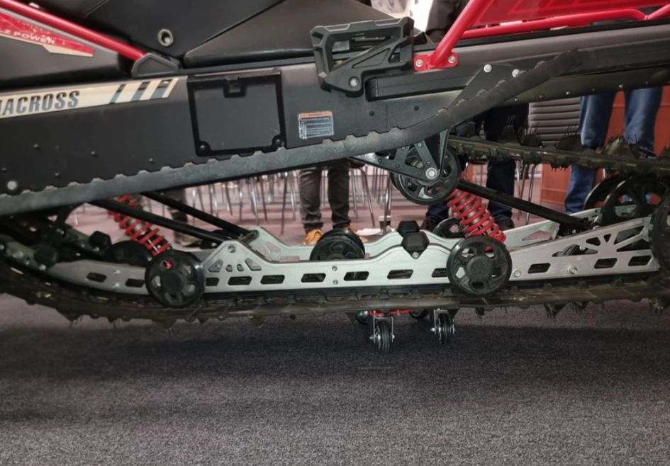 Снегоход AODES Siberiacross 1000 WT 508mm LCD 6.8 в Тобольске