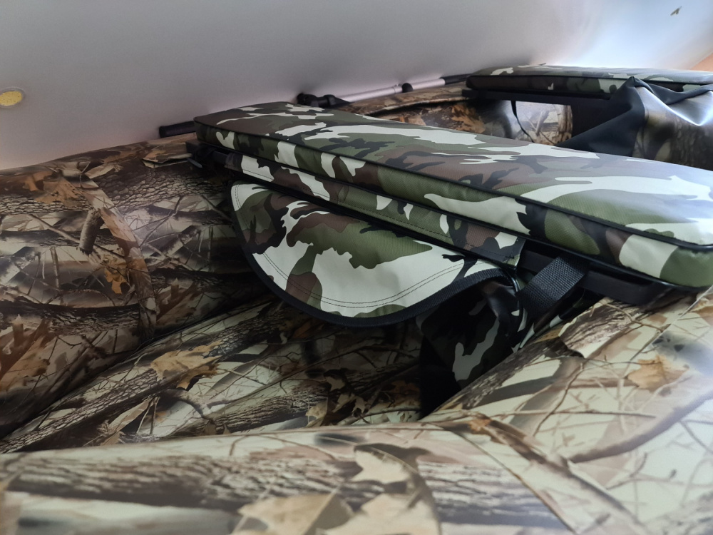 КОМПЛЕКТ МЯГКИХ НАКЛАДОК С СУМКОЙ ДЛЯ ЛОДОК 80Х20 КАМУФЛЯЖ в Тобольске