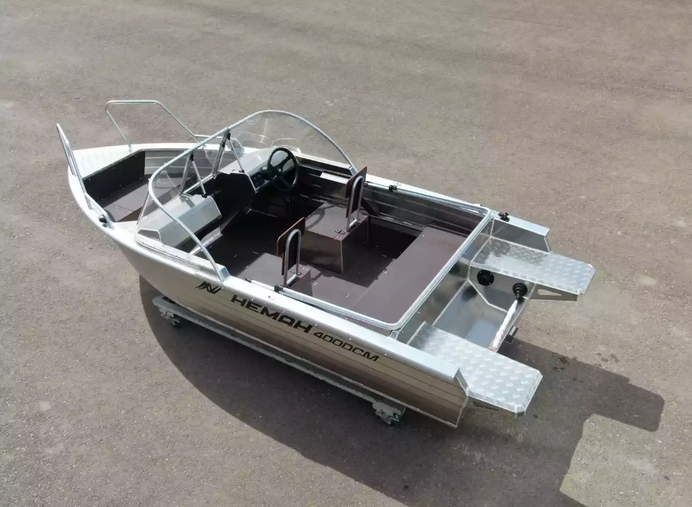 Алюминиевая лодка  Неман-400 DCM NEW в Тобольске