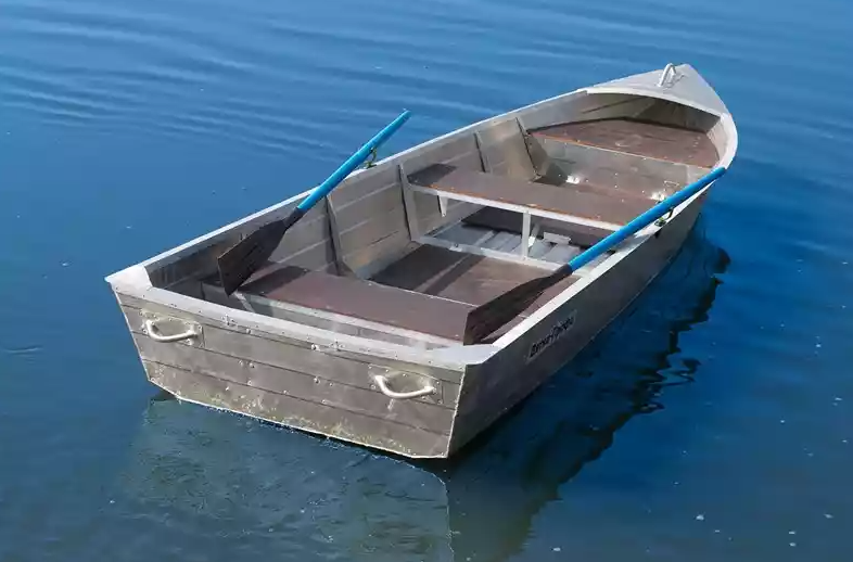 Алюминиевая лодка Вятка-Профи 32 в Тобольске