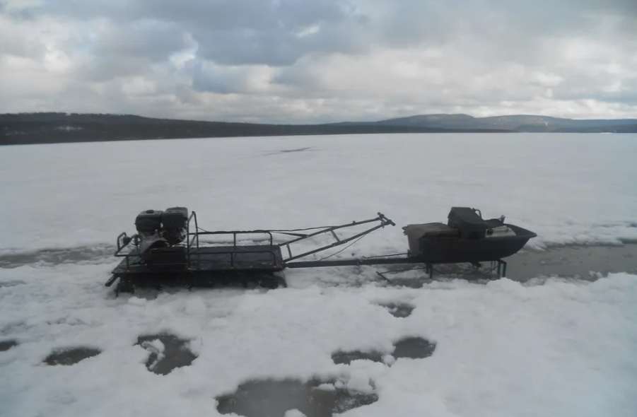 Мотобуксировщик AhtaR L 9 в Тобольске