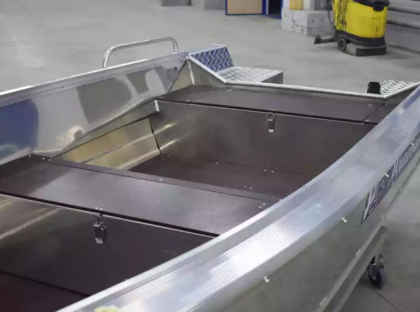 Алюминиевая лодка  Wyatboat-430 Р в Тобольске