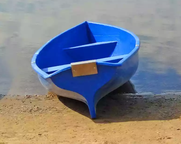 Стеклопластиковая лодка Омуль в Тобольске