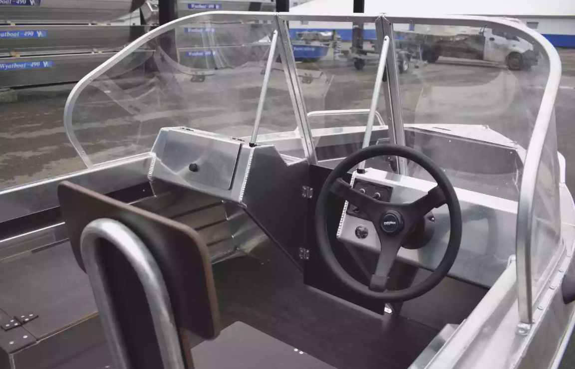 Алюминиевая лодка  Neman-400 DC в Тобольске