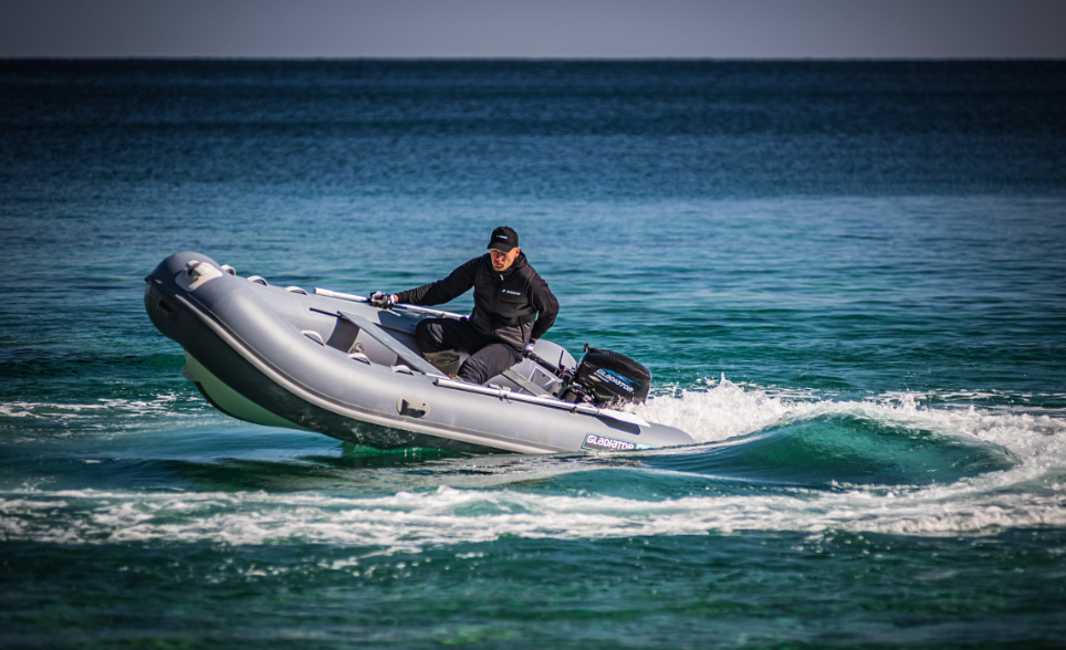 Лодка GLADIATOR RIB380AL в Тобольске