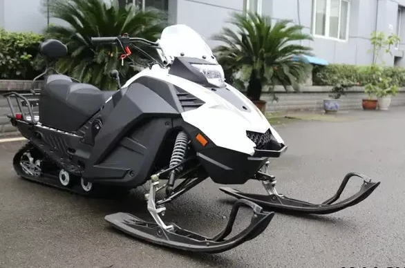 Снегоход ULAR 220 в Тобольске