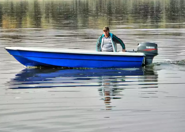 Стеклопластиковая лодка Wyatboat 430 тримаран в Тобольске