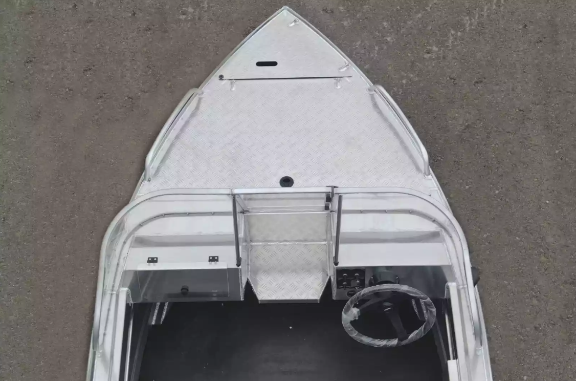 Алюминиевая лодка  Neman-400 PRO в Тобольске