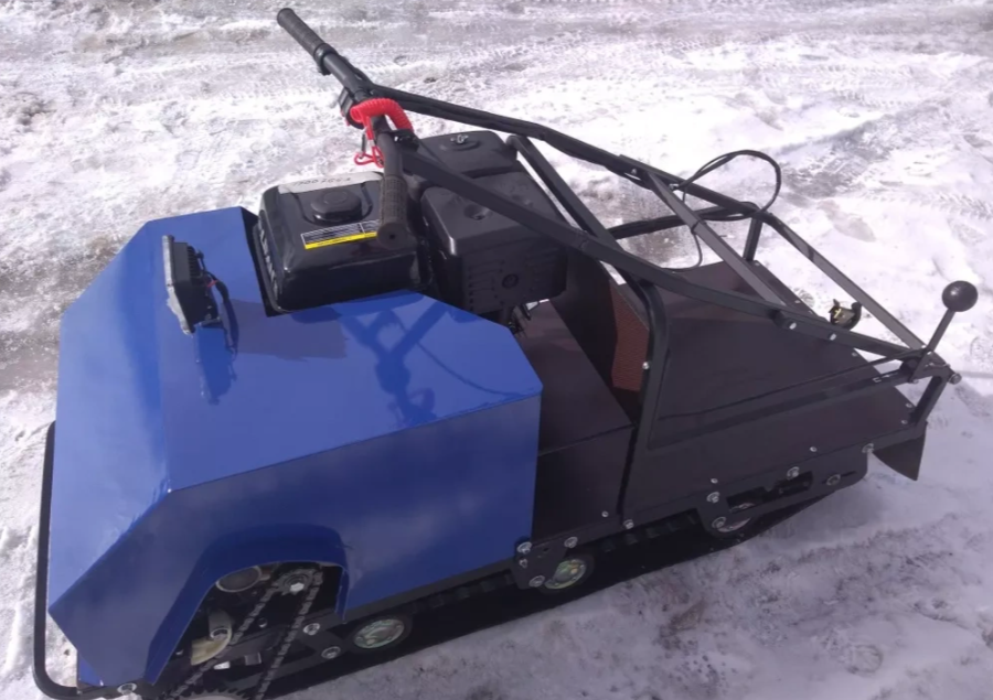 Мотобуксировщик AhtaR ЗИМА с реверсом (задний ход) в Тобольске