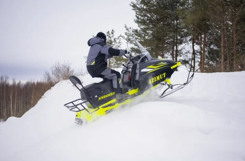 Миниснегоход Бурлак Азимут 20 л.с.  Б/У в Тобольске