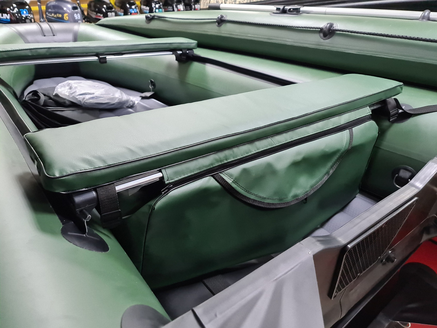 КОМПЛЕКТ МЯГКИХ НАКЛАДОК С СУМКОЙ ДЛЯ ЛОДОК 90Х20 ЗЕЛЕНЫЙ в Тобольске