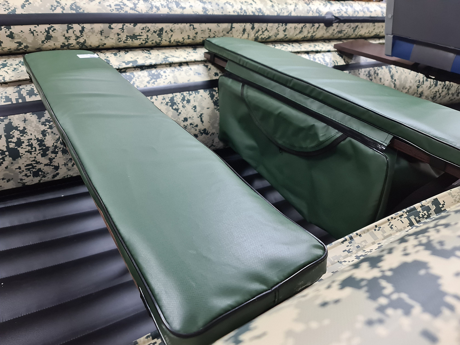 КОМПЛЕКТ МЯГКИХ НАКЛАДОК С СУМКОЙ ДЛЯ ЛОДОК 110Х20 ЗЕЛЕНЫЙ в Тобольске